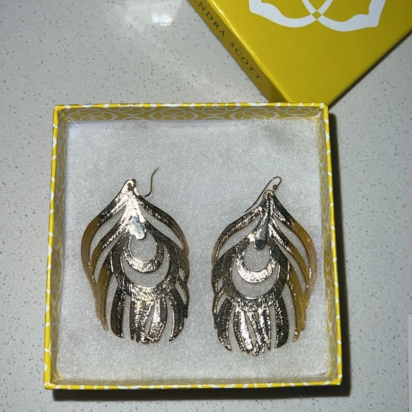 Kendra Scott Jewelry - Kendra Scott Gold Feather Earrings